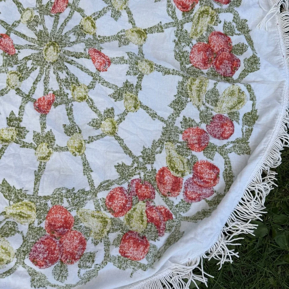VTG Round Terry Cloth Tablecloth Beach Towel 49in Fruit Apple Pear Fringe Retro